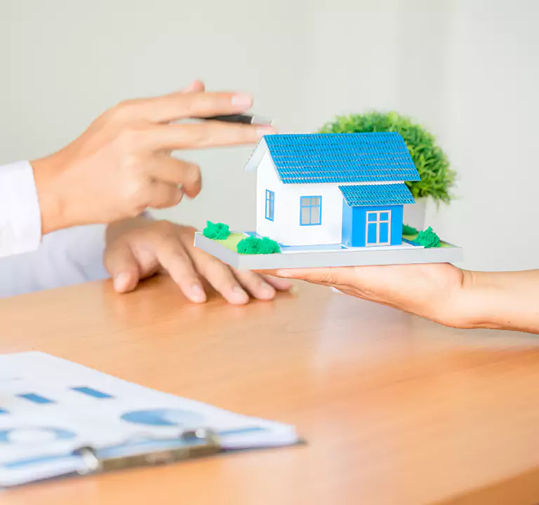 Why Choose Us to Sell a House with a Reverse Mortgage in East Meadow, NY?